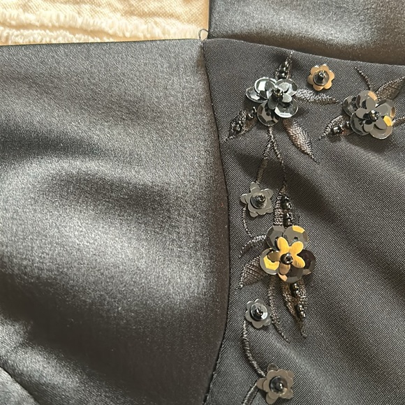 Rimini Black floor length evening gown - Picture 4 of 6